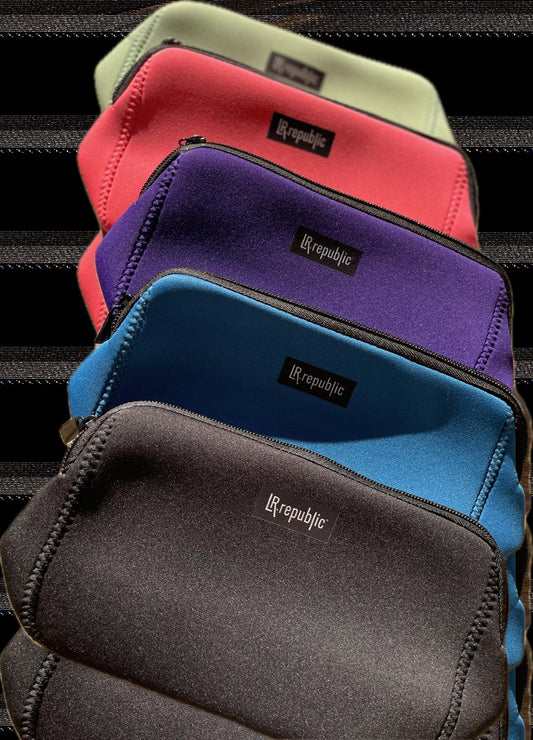 Essential Neoprene Pouch