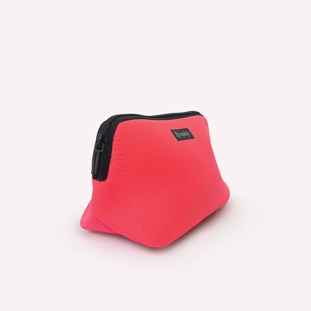 Essential Neoprene Pouch