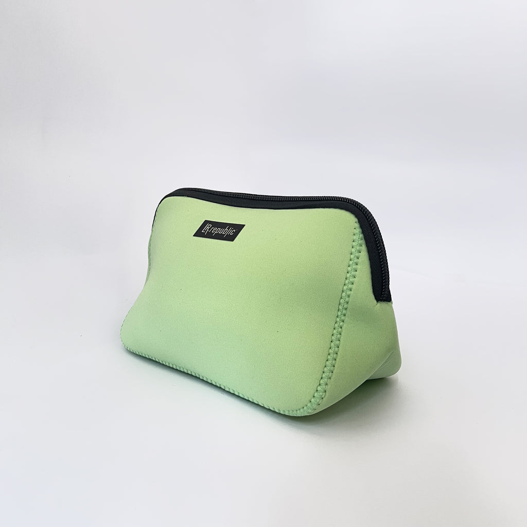 Essential Neoprene Pouch