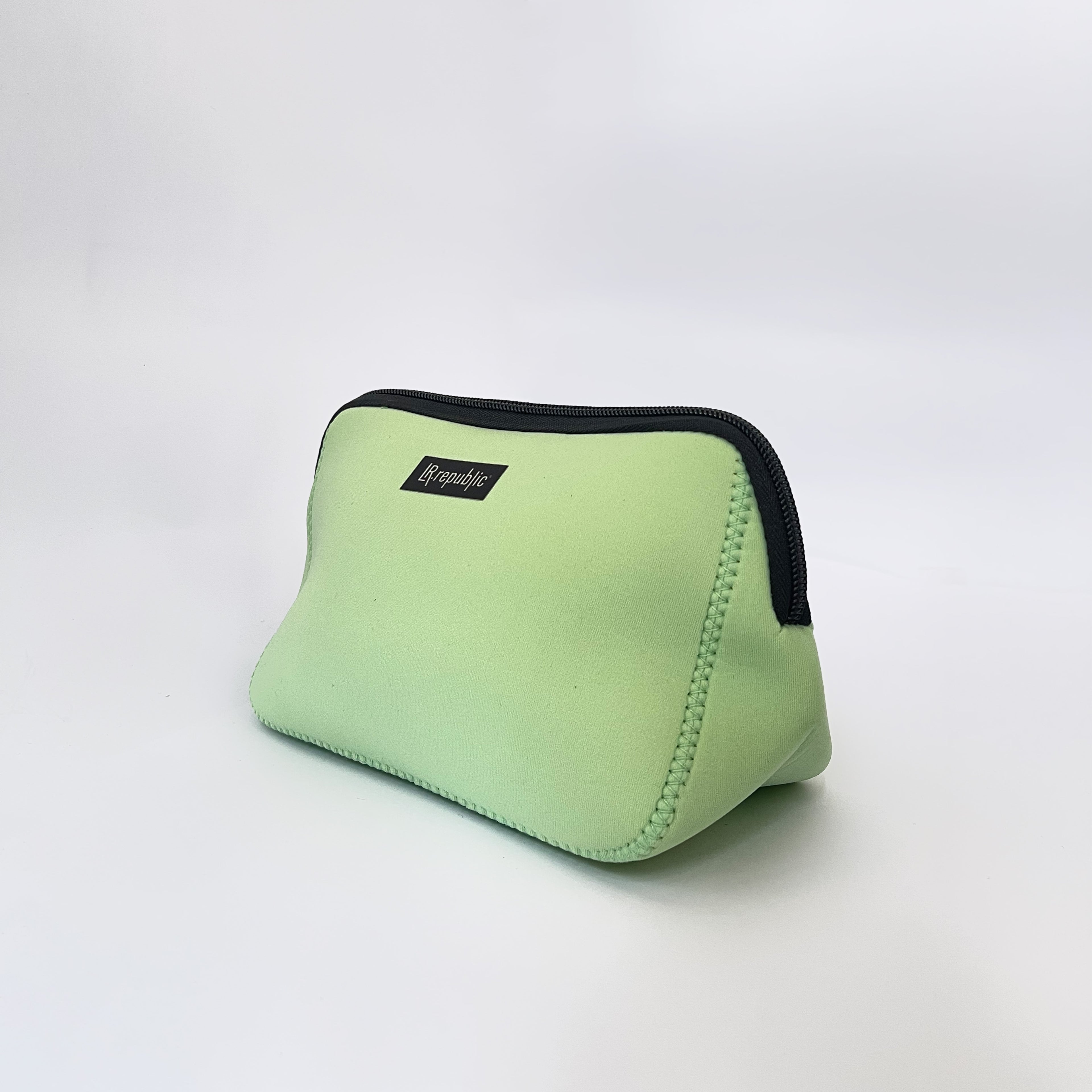 Essential Neoprene Pouch